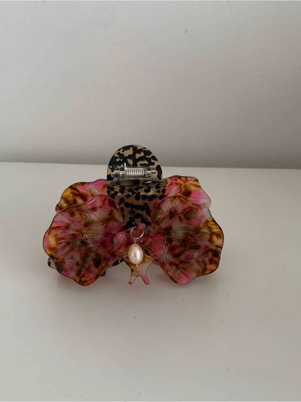CHUNKS cougar orchid claw clip